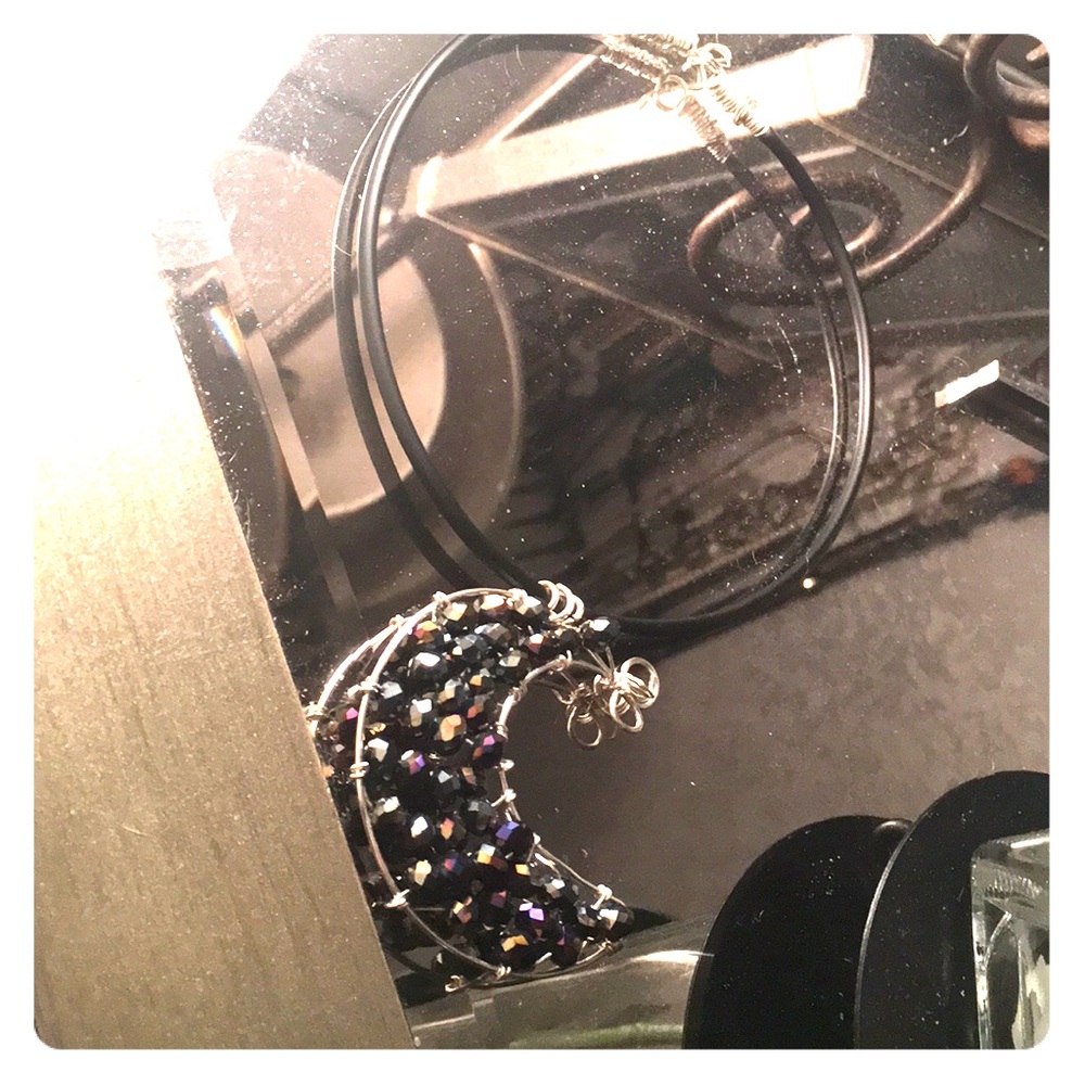 Leather moon Choker